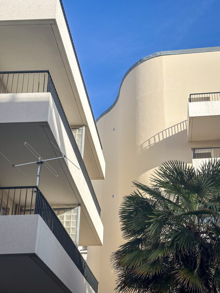 Ravalement de façade à Brest pour un immeuble à fort passage